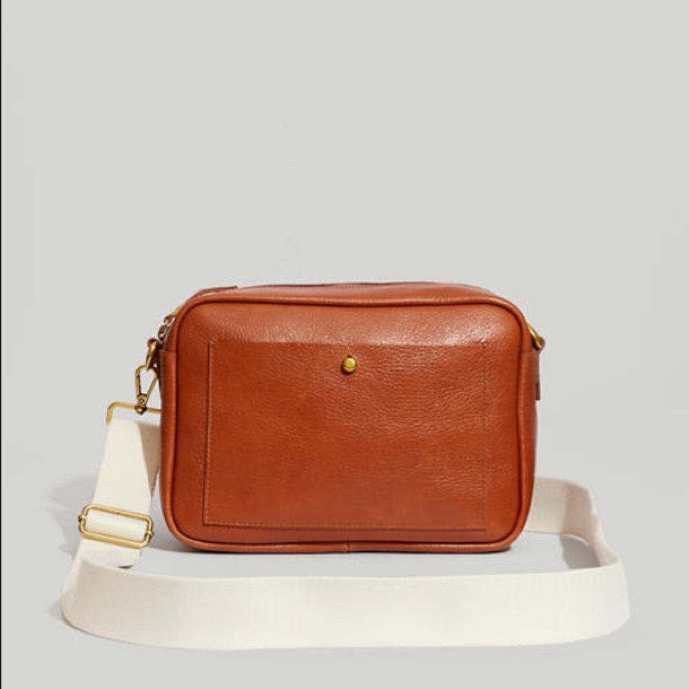Madewell Large Transport Camera Bag in English Saddle (Both Straps Included)